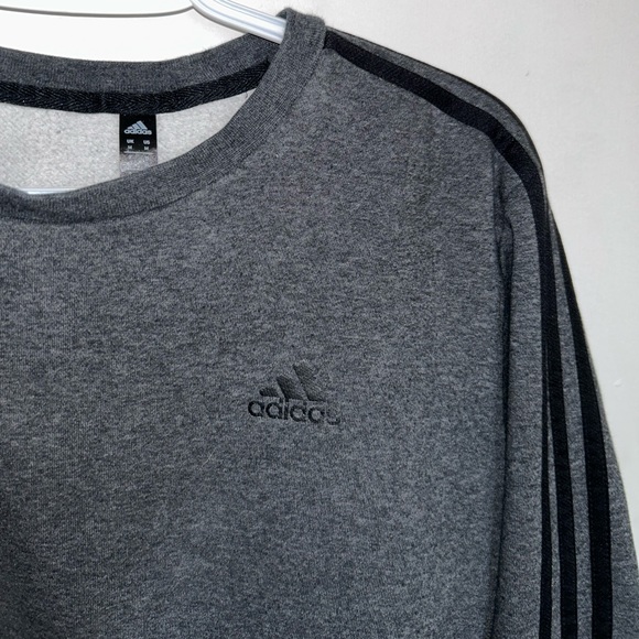 Adidas Men’s Crew Neck. Size medium - Picture 3 of 3